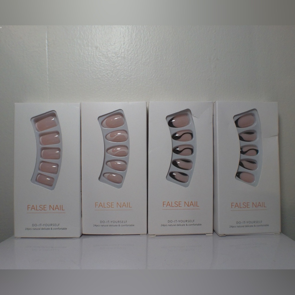 Pack of 4 False Nails